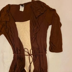Wrapped brown blouse with tie and ruffles